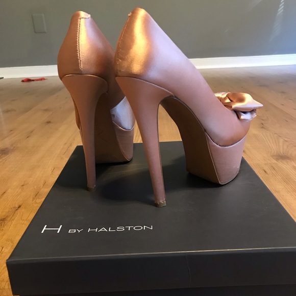 Brand new taupe H by Halston heels - Picture 2 of 4